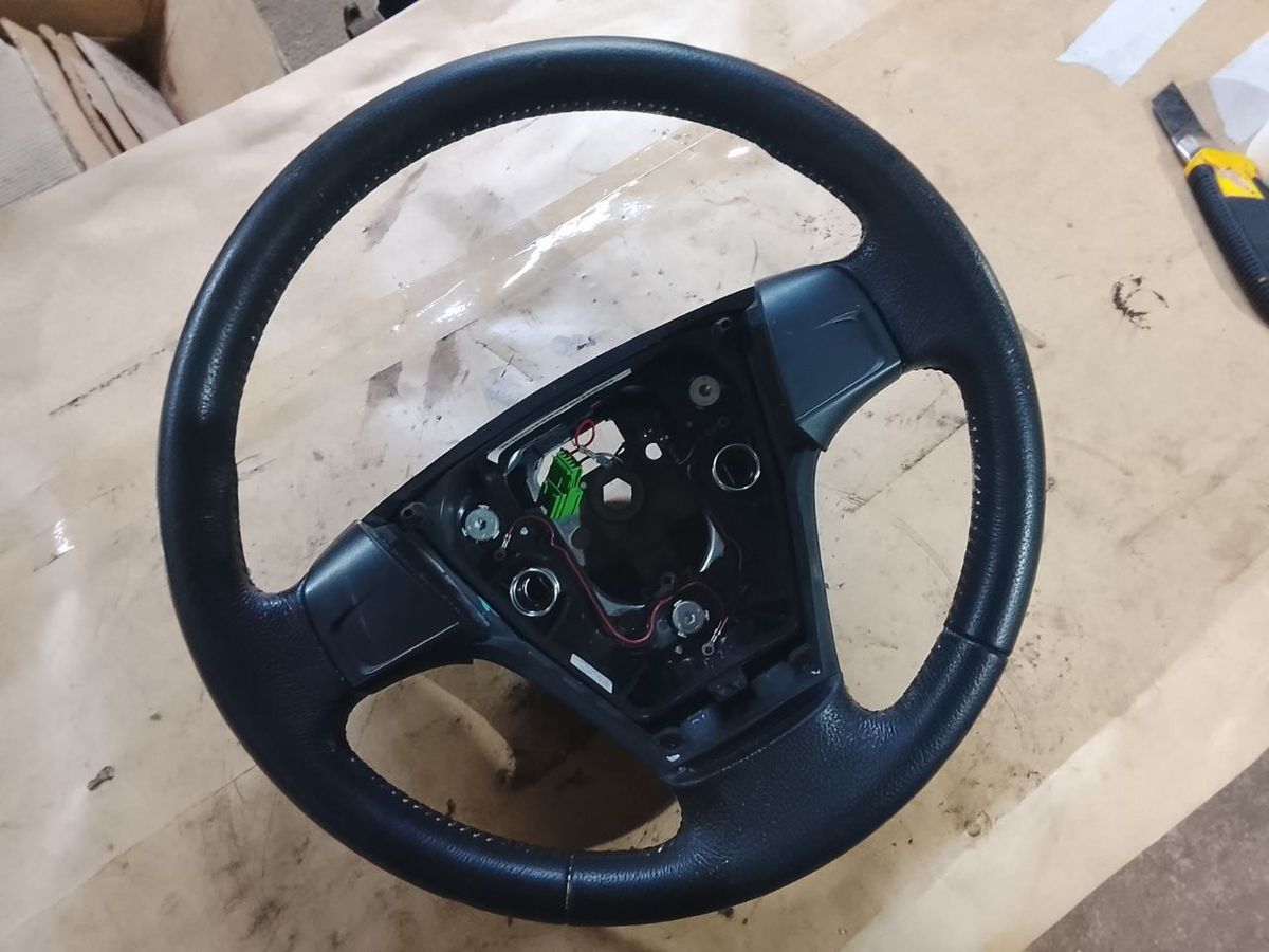 Руль к Volvo C30 2009