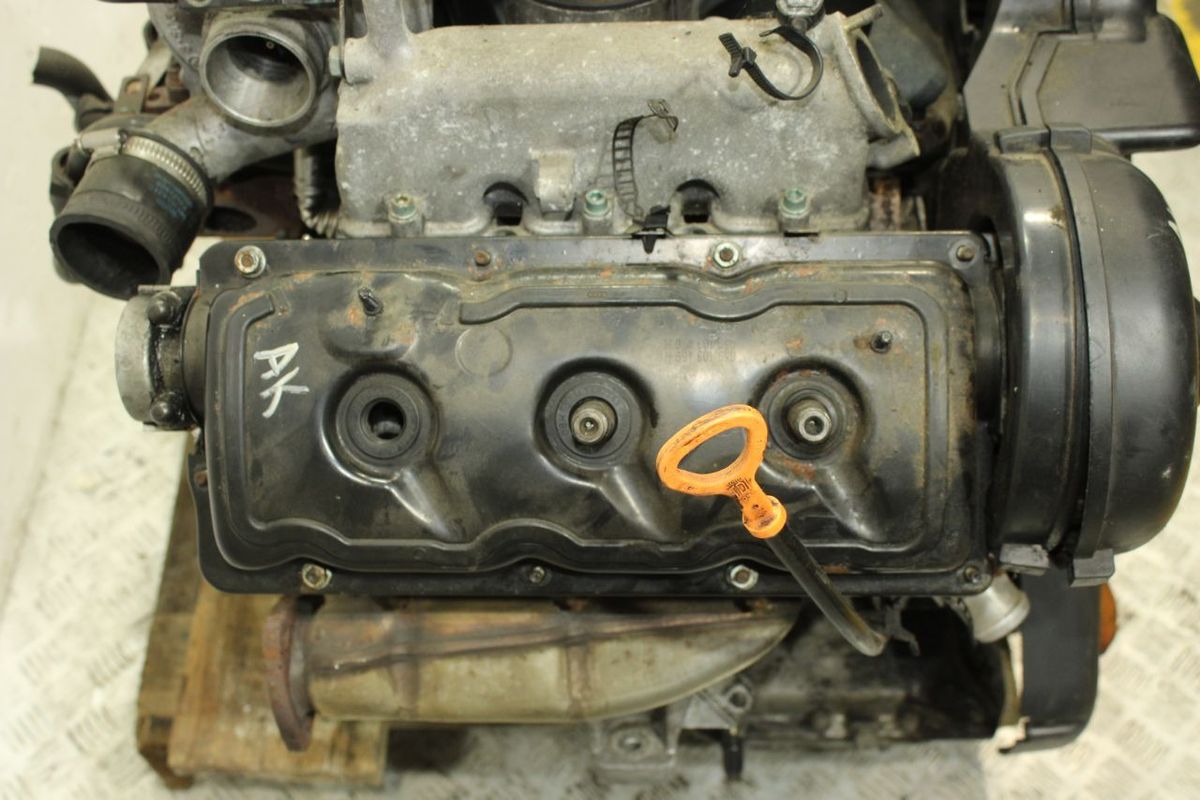 Двигатель к Audi A6 2000