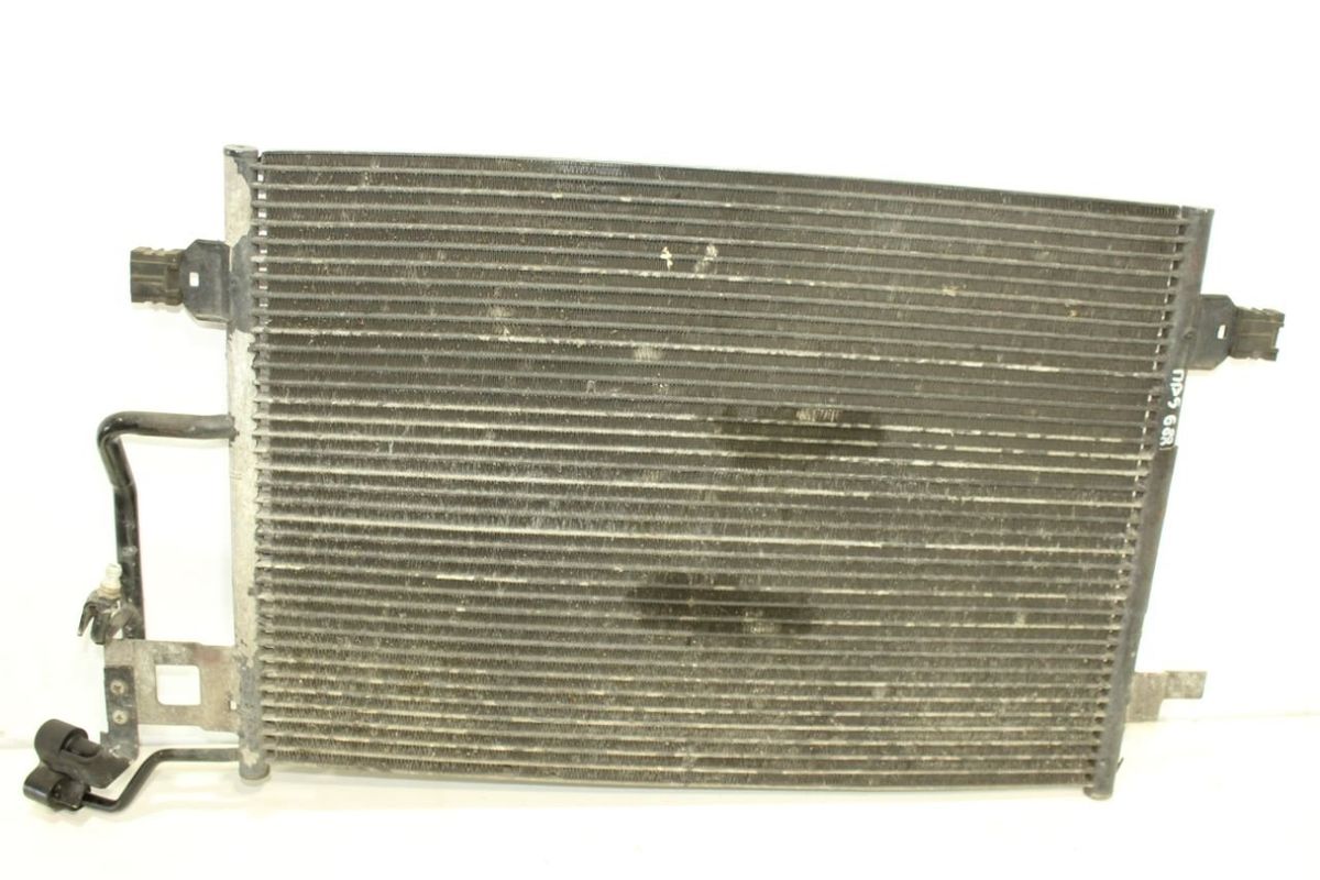 Радиатор кондиционера к Audi A4 2004