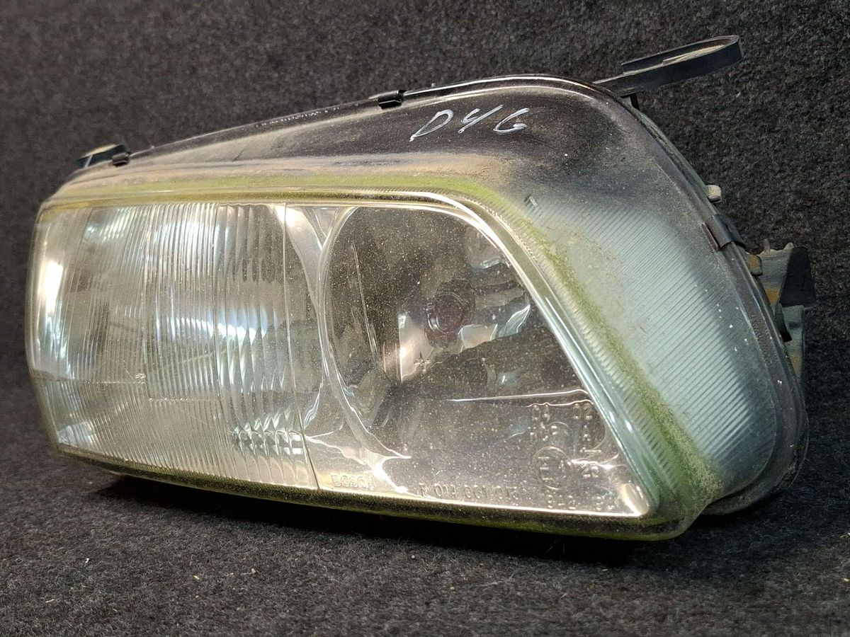 Фара правая к Mazda 626 2001
