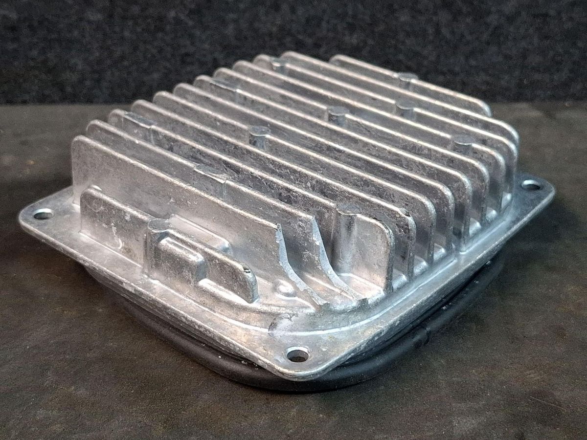 Блок розжига LED к Cadillac XT4 2020