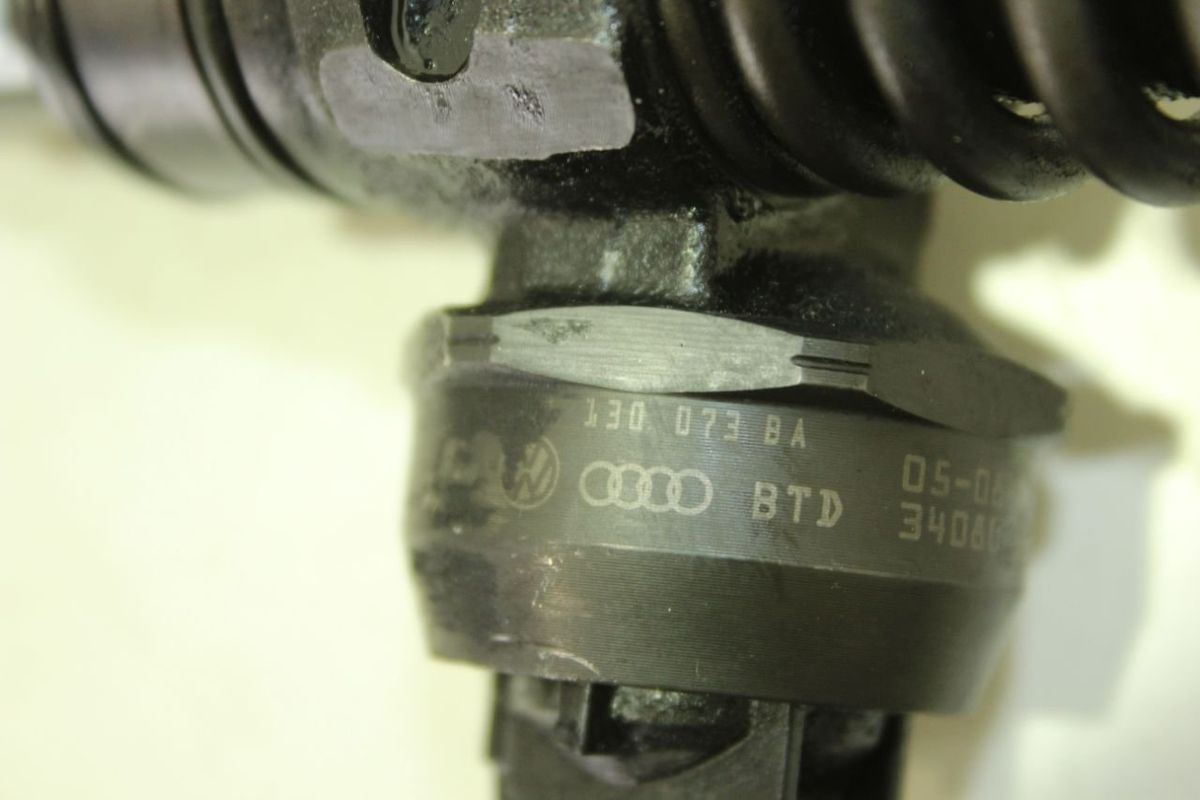 Форсунка к Audi A4 2004