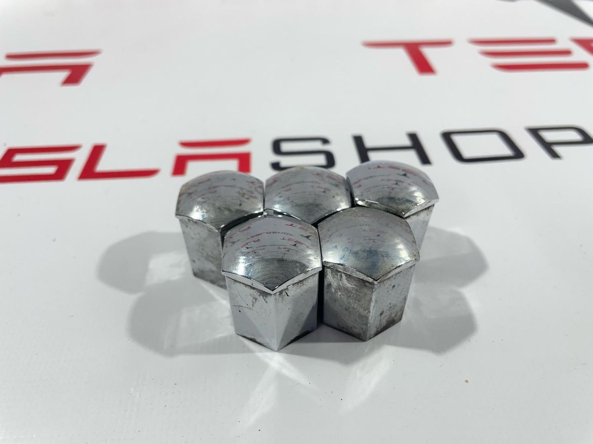 Колпачок литого диска к Tesla Model X 2018