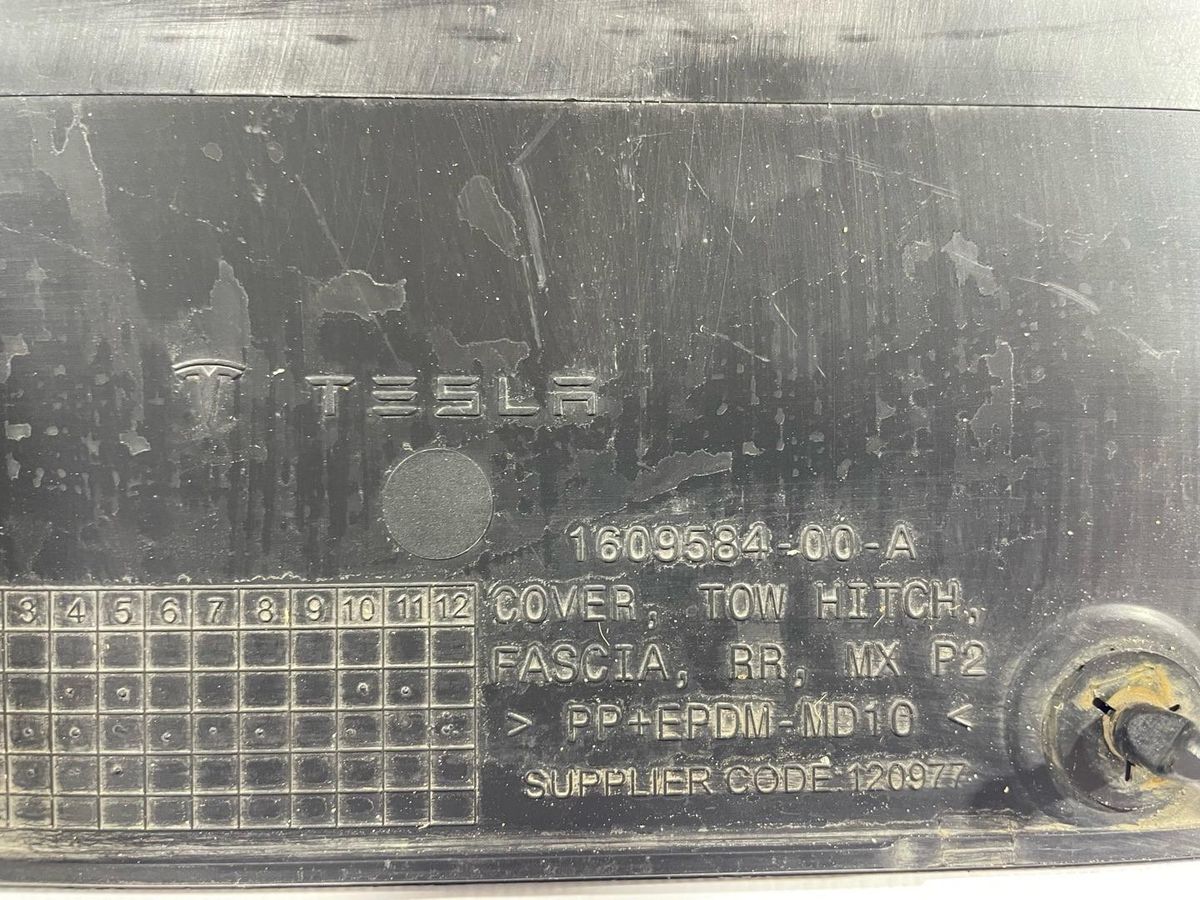 Заглушка к Tesla Model X 2022