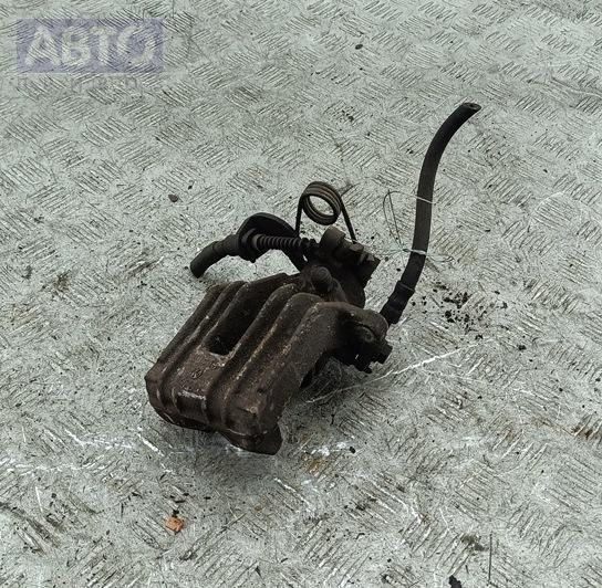 Суппорт к Audi A4 2003
