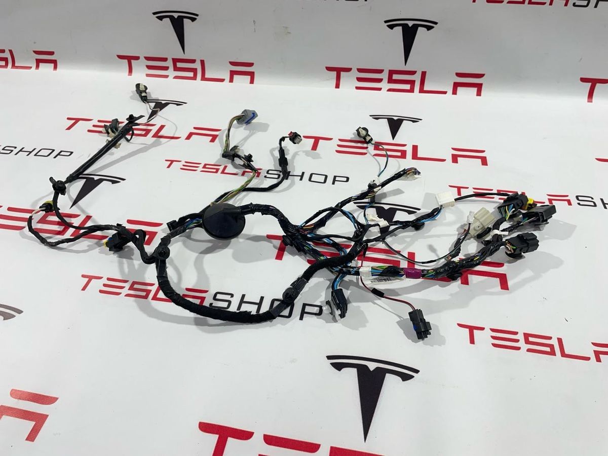 Проводка двери к Tesla Model X 2022