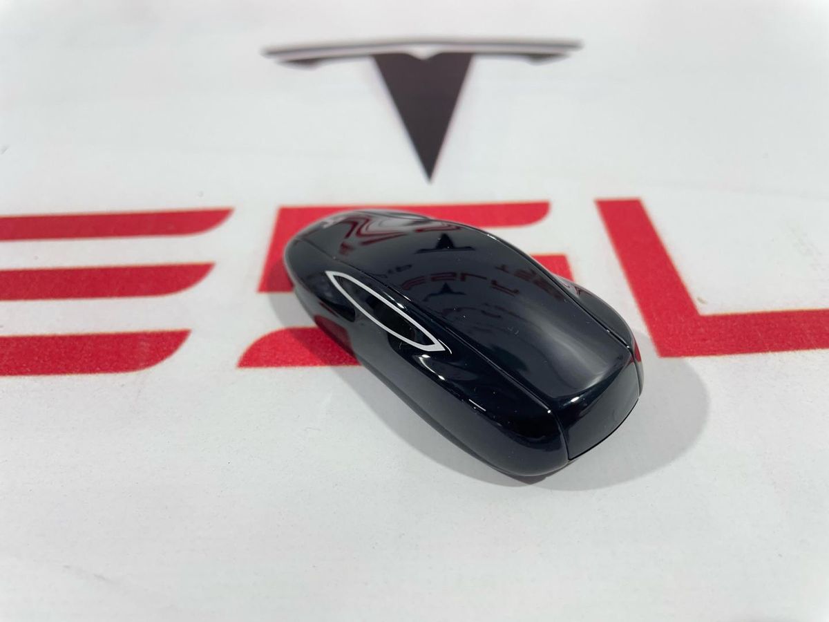 Ключ к Tesla Model S 2019