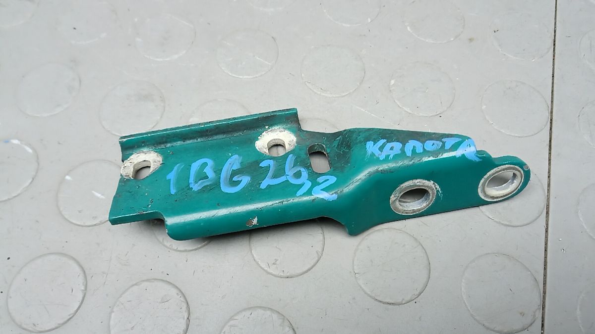 Петля капота к Volkswagen Transporter 1997