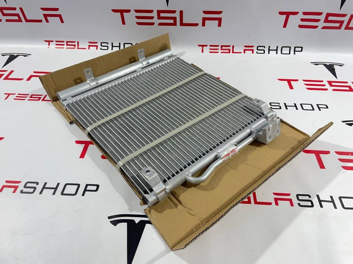 Радиатор кондиционера к Tesla Model S 2017