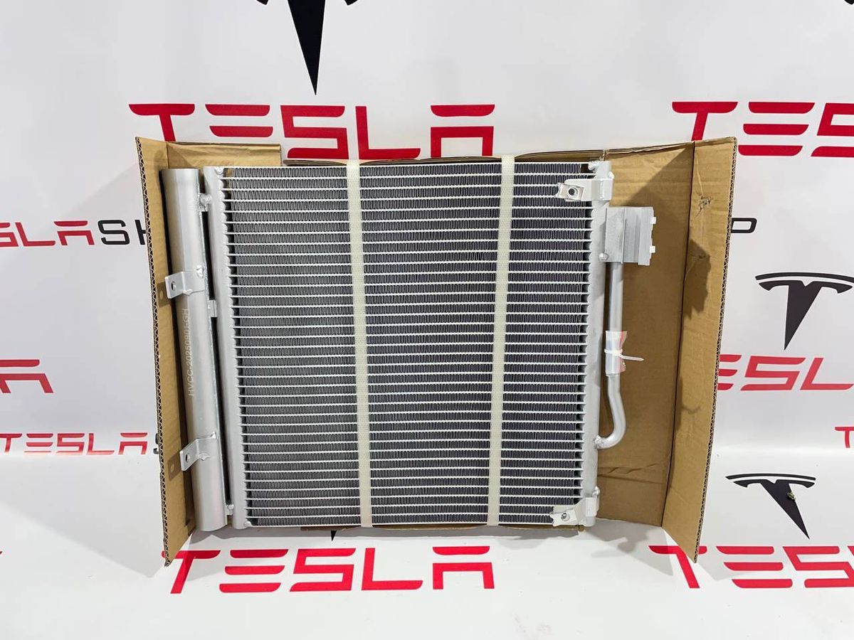 Радиатор кондиционера к Tesla Model S 2017