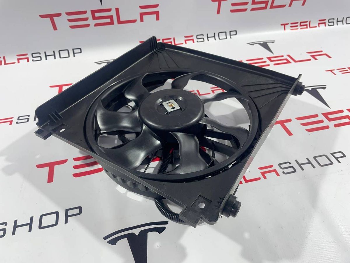Вентилятор кондиционера к Tesla Model S 2017