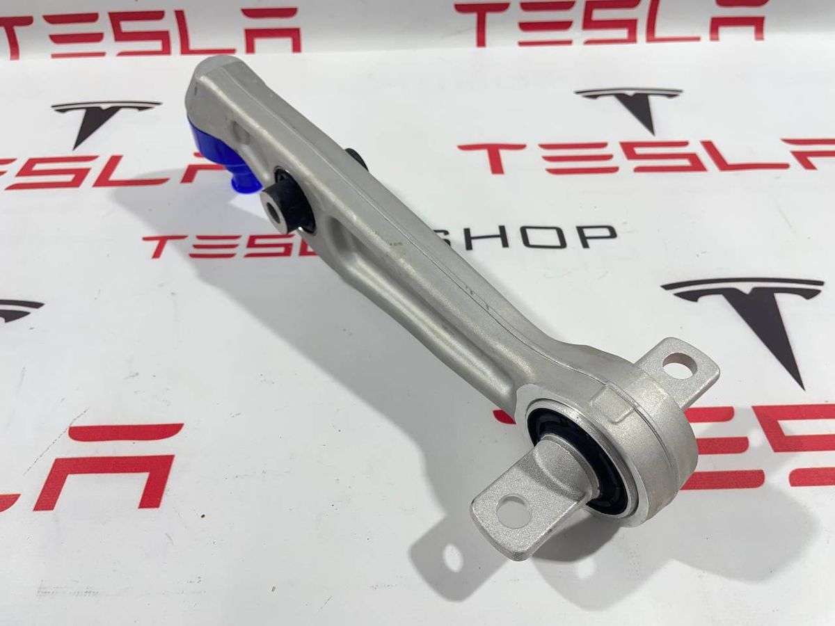Рычаг передний к Tesla Model Y 2022