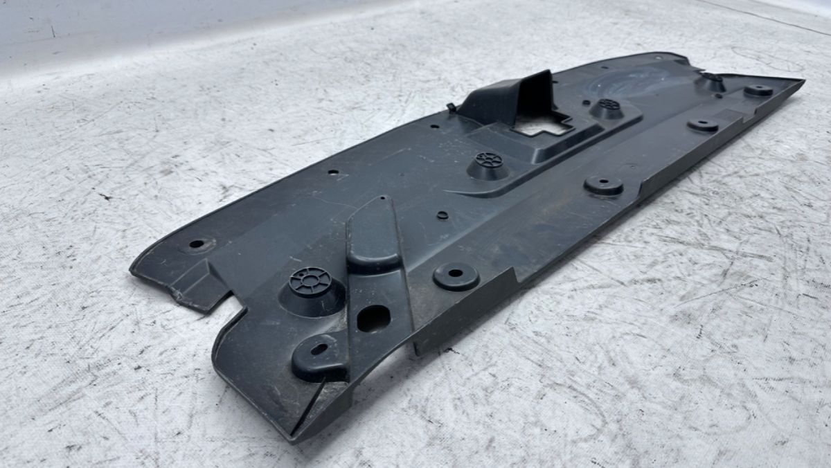 Накладка замка капота к Belgee S50 2024