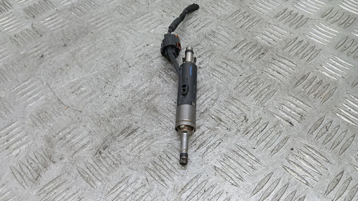 Форсунка к Peugeot 2008 2024