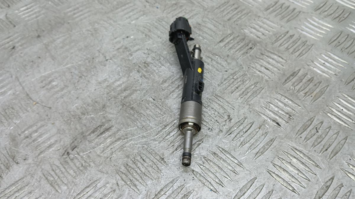 Форсунка к Peugeot 2008 2024