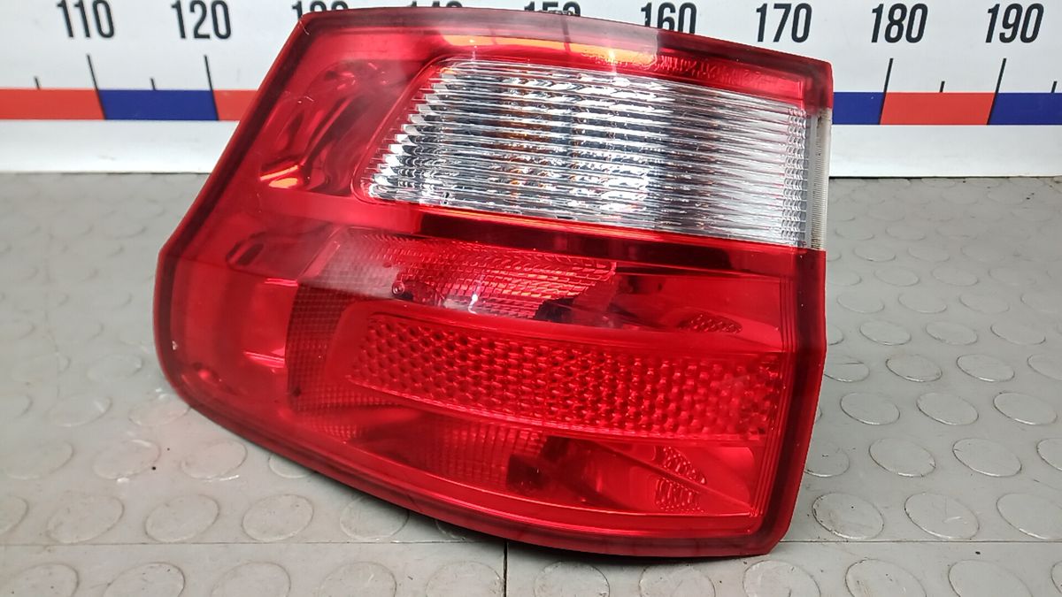 Фонарь задний правый к Jeep Grand Cherokee 2012