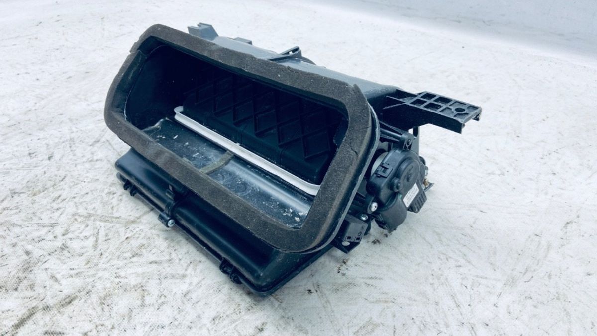 Корпус отопителя (печки) к Geely Tugella 2022