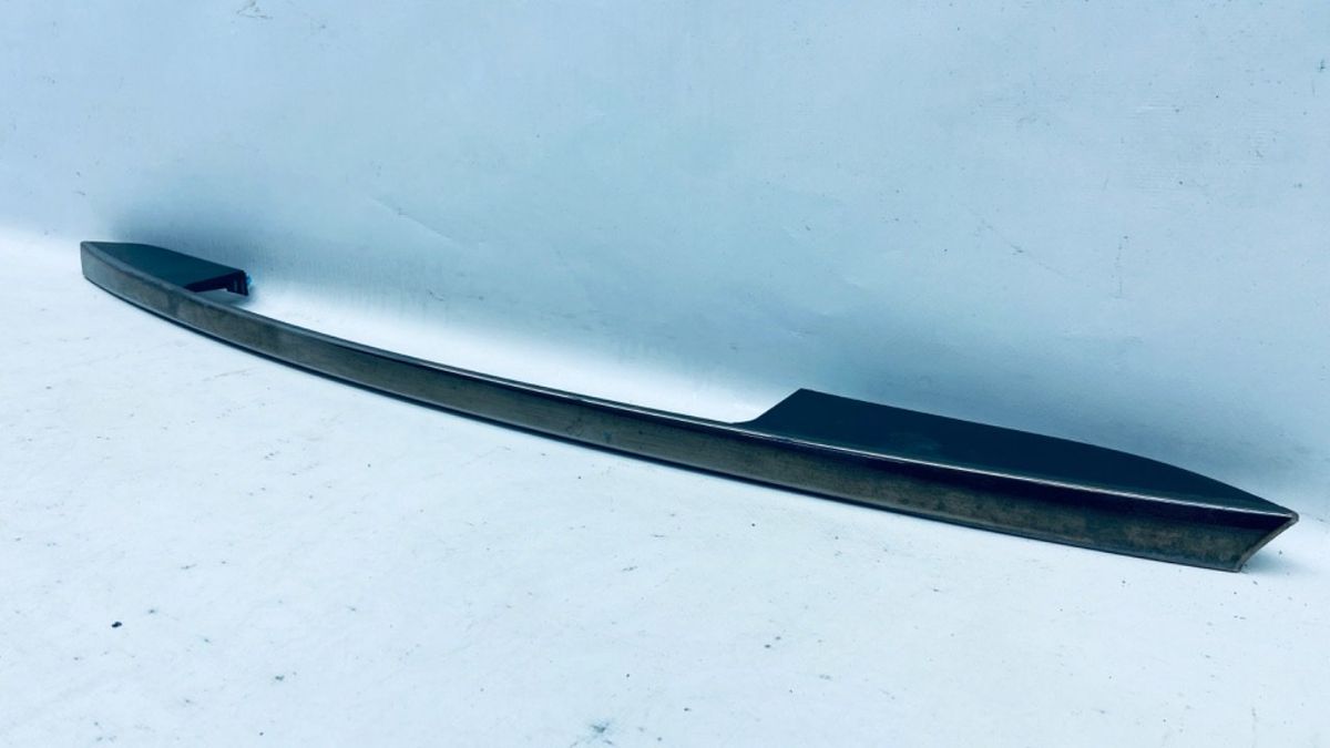 Молдинг стекла заднего к Hyundai Santa Fe 2020