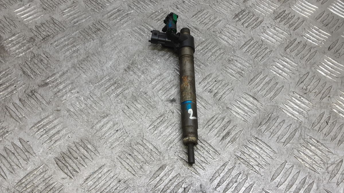 Форсунка к Peugeot 4007 2010