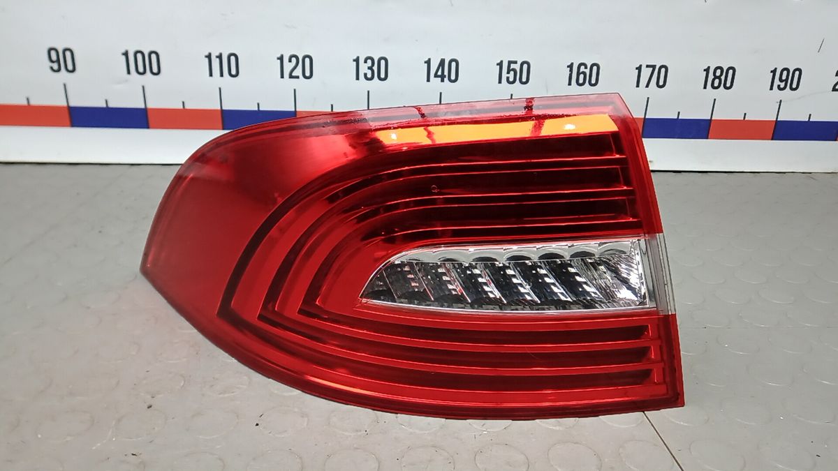 Фонарь задний левый к Skoda Superb 2013