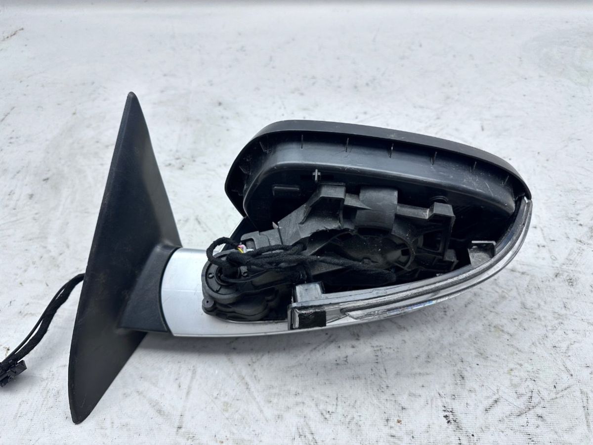 Корпус зеркала к Geely Atlas Pro 2022