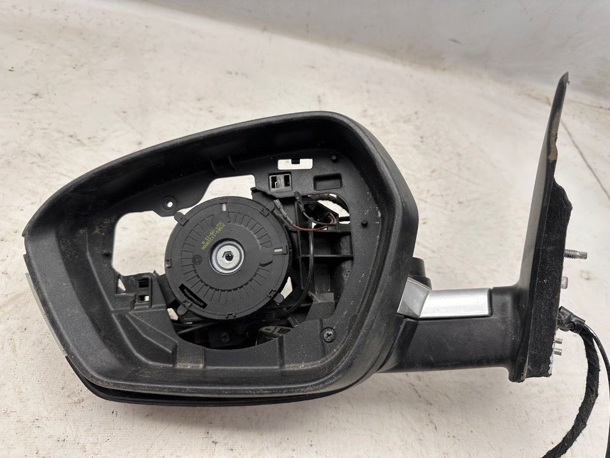 Корпус зеркала к Geely Atlas Pro 2022