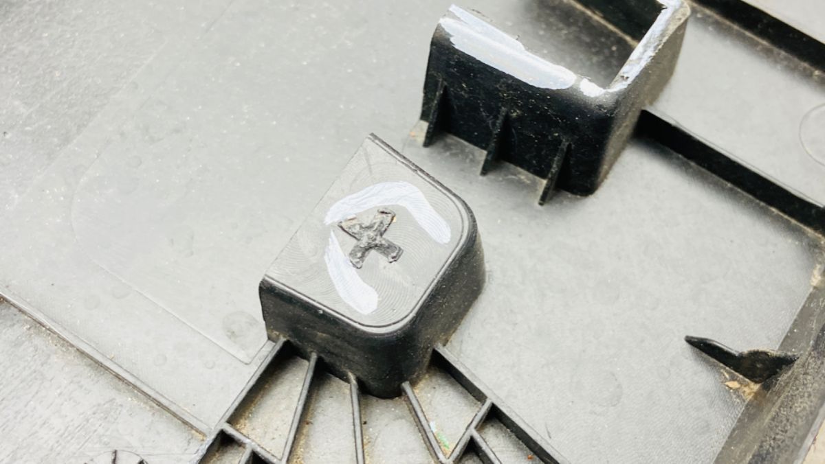 Рамка номера к Geely Coolray 2024