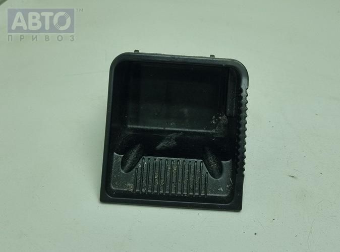Пепельница к Volkswagen Golf 2000