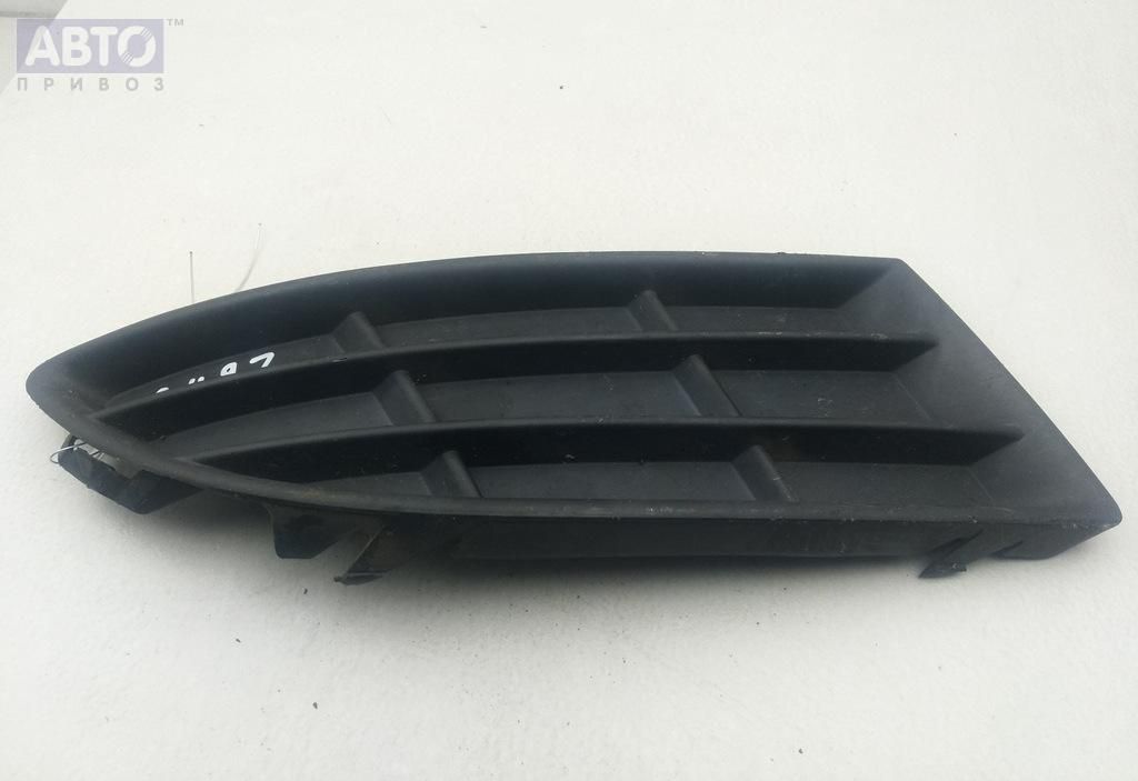 Решетка бампера к Skoda Fabia 2011