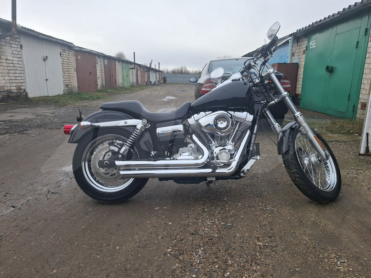 Harley-Davidson Dyna Super Glide, 2009