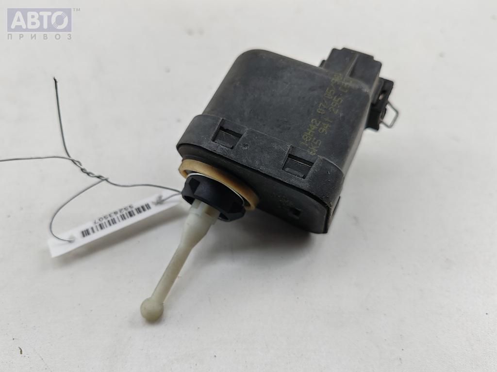 Корректор фар к Audi A4 1996