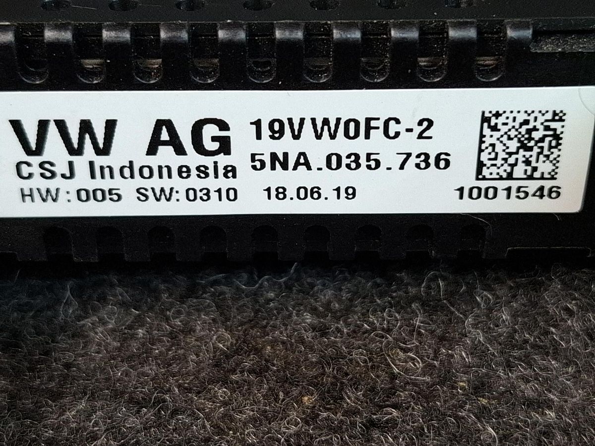 Разъем AUX / USB к Volkswagen Tiguan 2020
