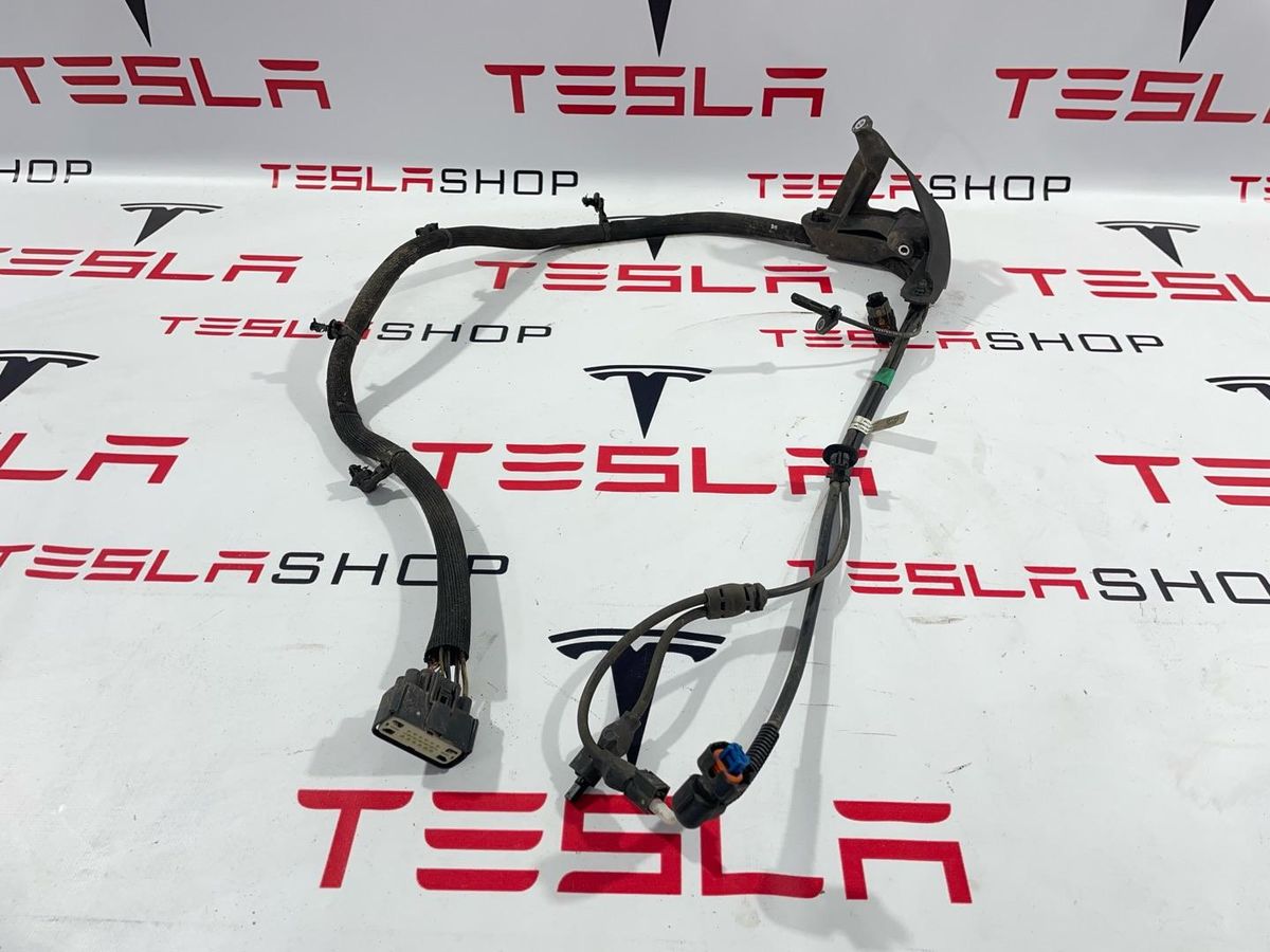 Проводка к Tesla Model X 2022