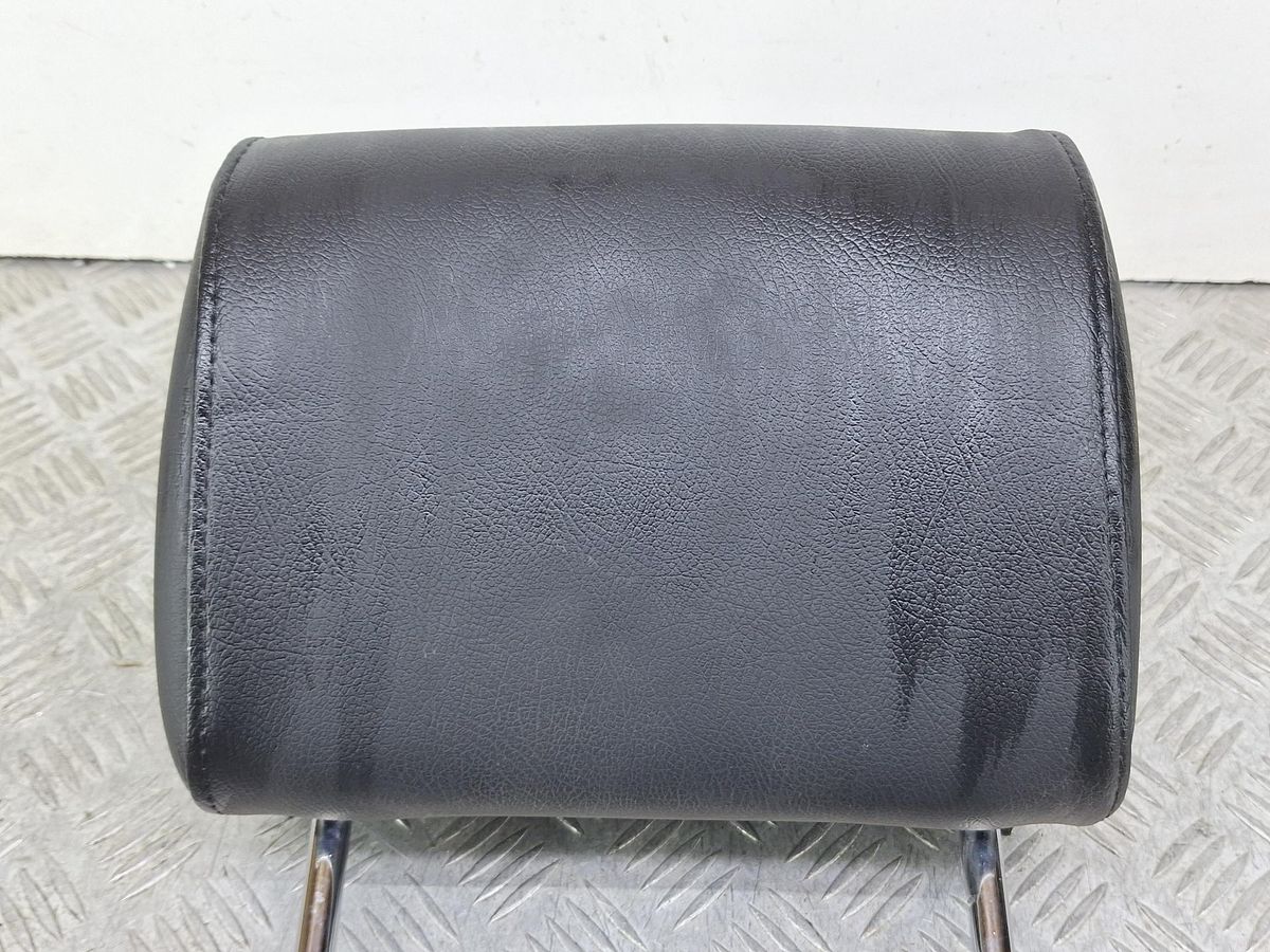 Подголовник к Audi Q7 2007