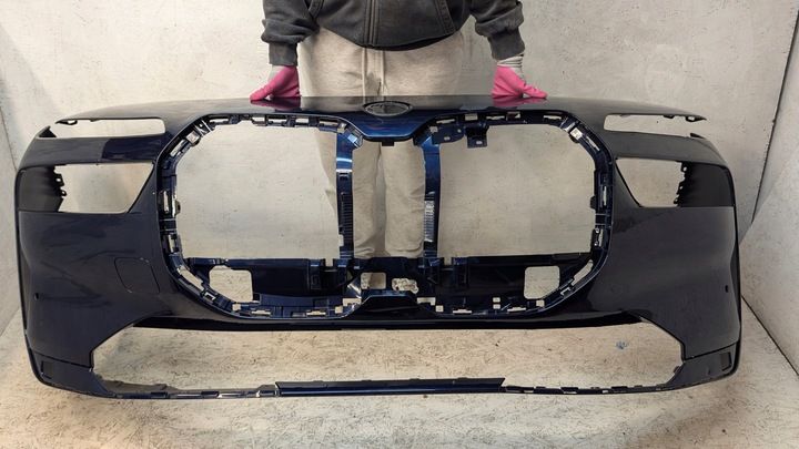 Бампер передний к BMW i7 2022