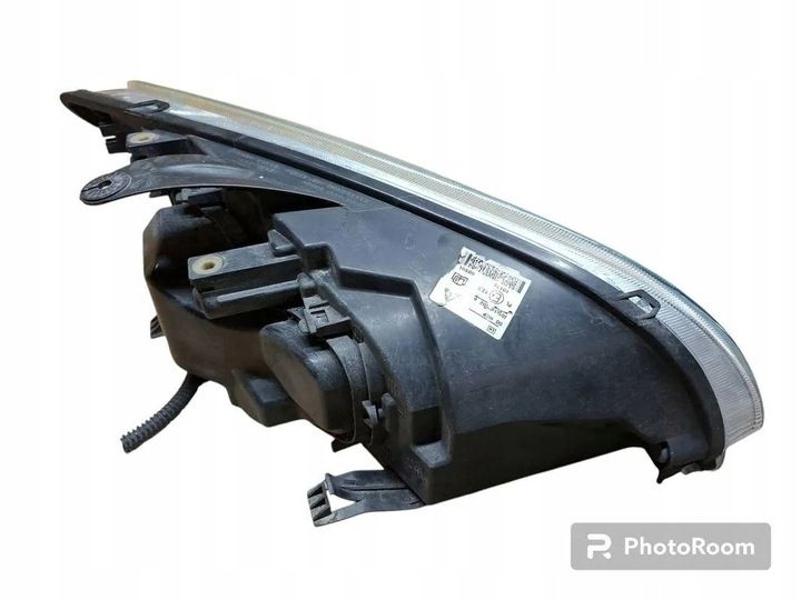 Фара левая к Ford C-MAX 2010