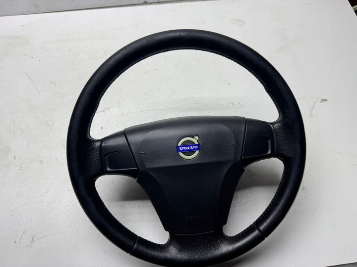 Руль к Volvo V50 2003