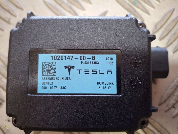 Блок комфорта к Tesla Model X 2015