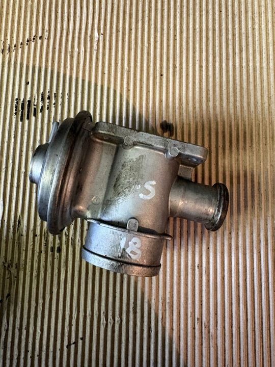 Клапан EGR к BMW X3 2003