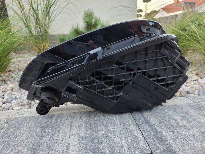 Фара левая к Audi SQ5 2020