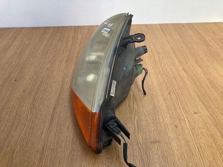 Фара правая к Ford KA 1996
