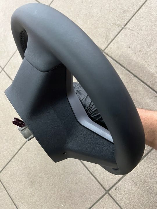 Руль к Tesla Model Y 2020
