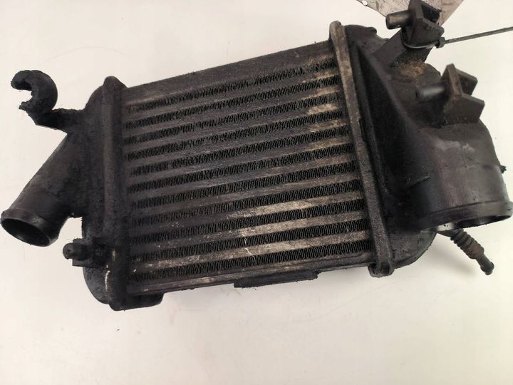 Интеркулер к Audi A4 2000
