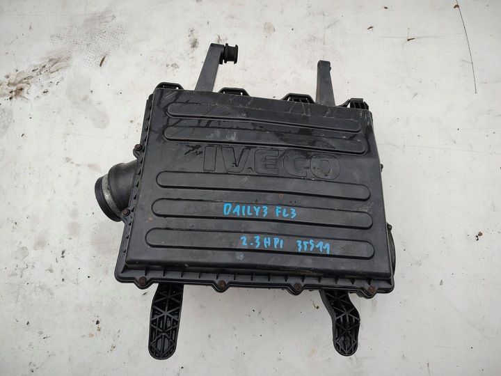 Корпус воздушного фильтра к Iveco  1999