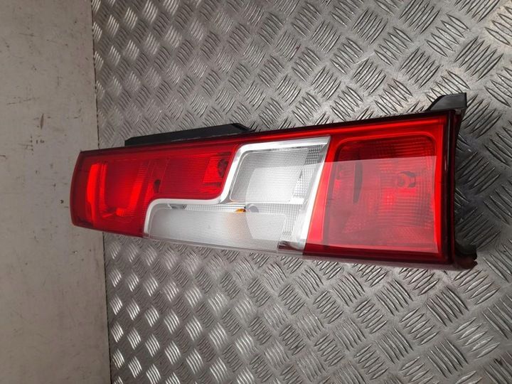 Фонарь задний левый к Citroen Jumpy 2014