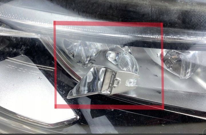 Фара правая к DS 4 2015