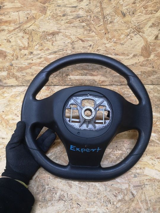 Руль к Peugeot Expert 2017