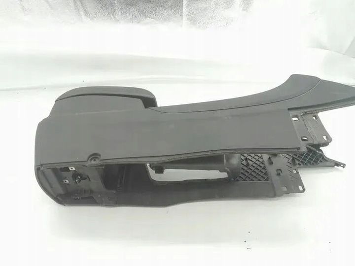 Подлокотник к Ford Mondeo 2007