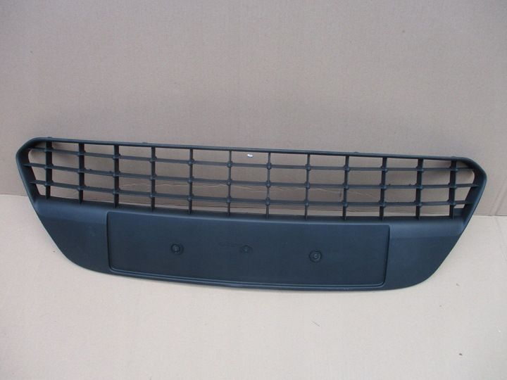 Решетка радиатора к Ford C-MAX 2007