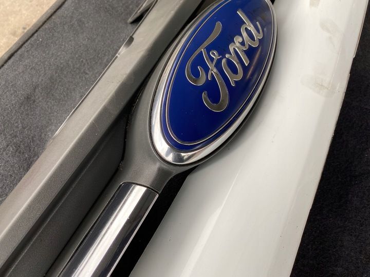 Решетка радиатора к Ford Transit Custom 2012